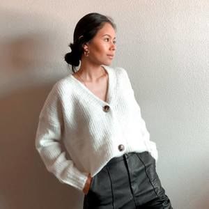 Meet your Posher, Caitlin